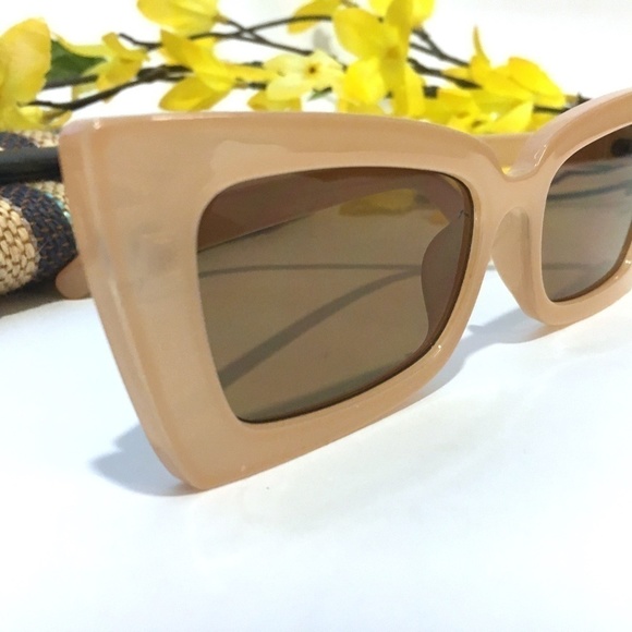 RETRO style retangular butterfly frame sunglasses - Picture 6 of 10